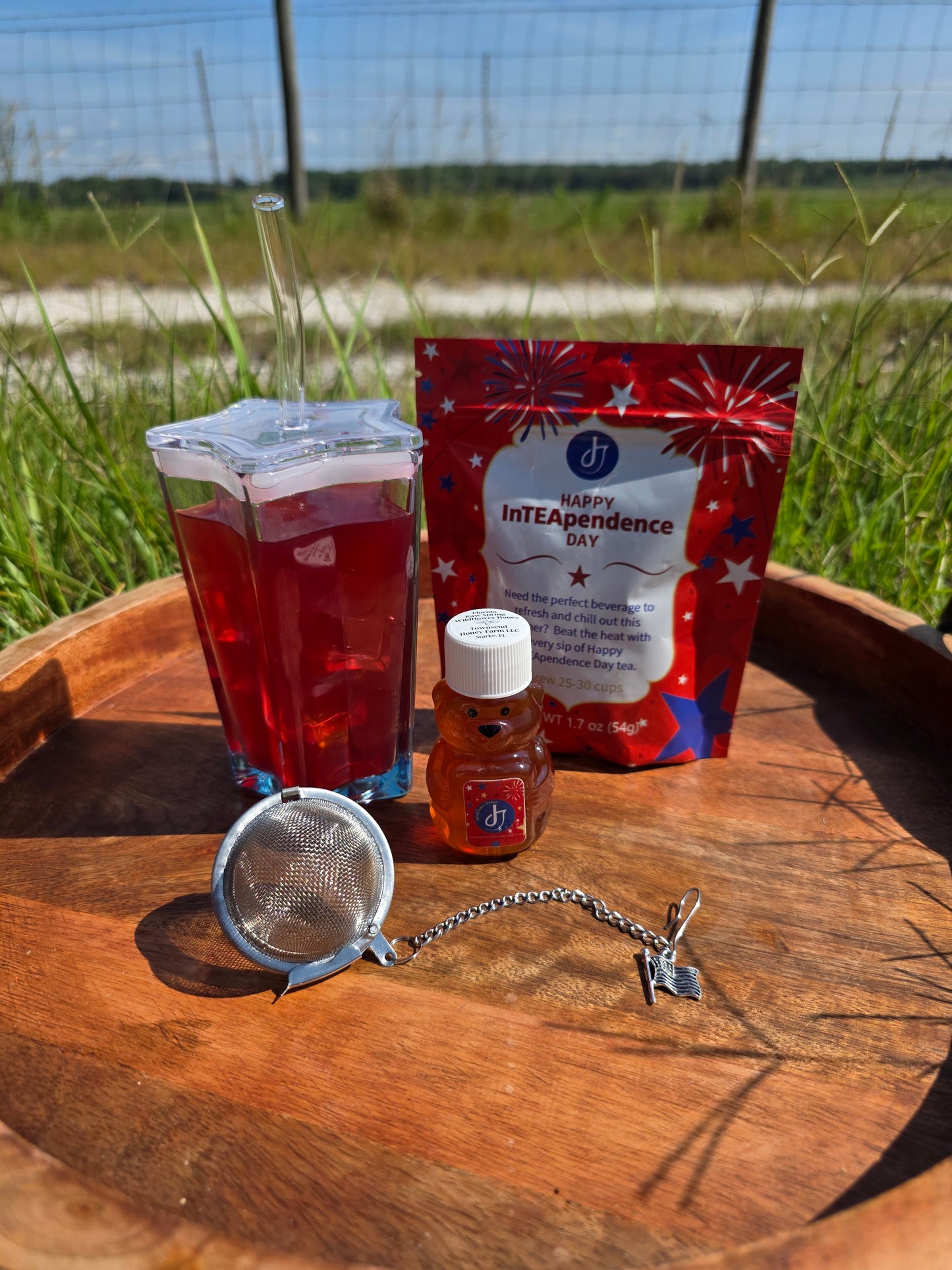 InTEApendence Day™-Hibiscus Tea Gift Set with Honey, Tumbler & Strainer